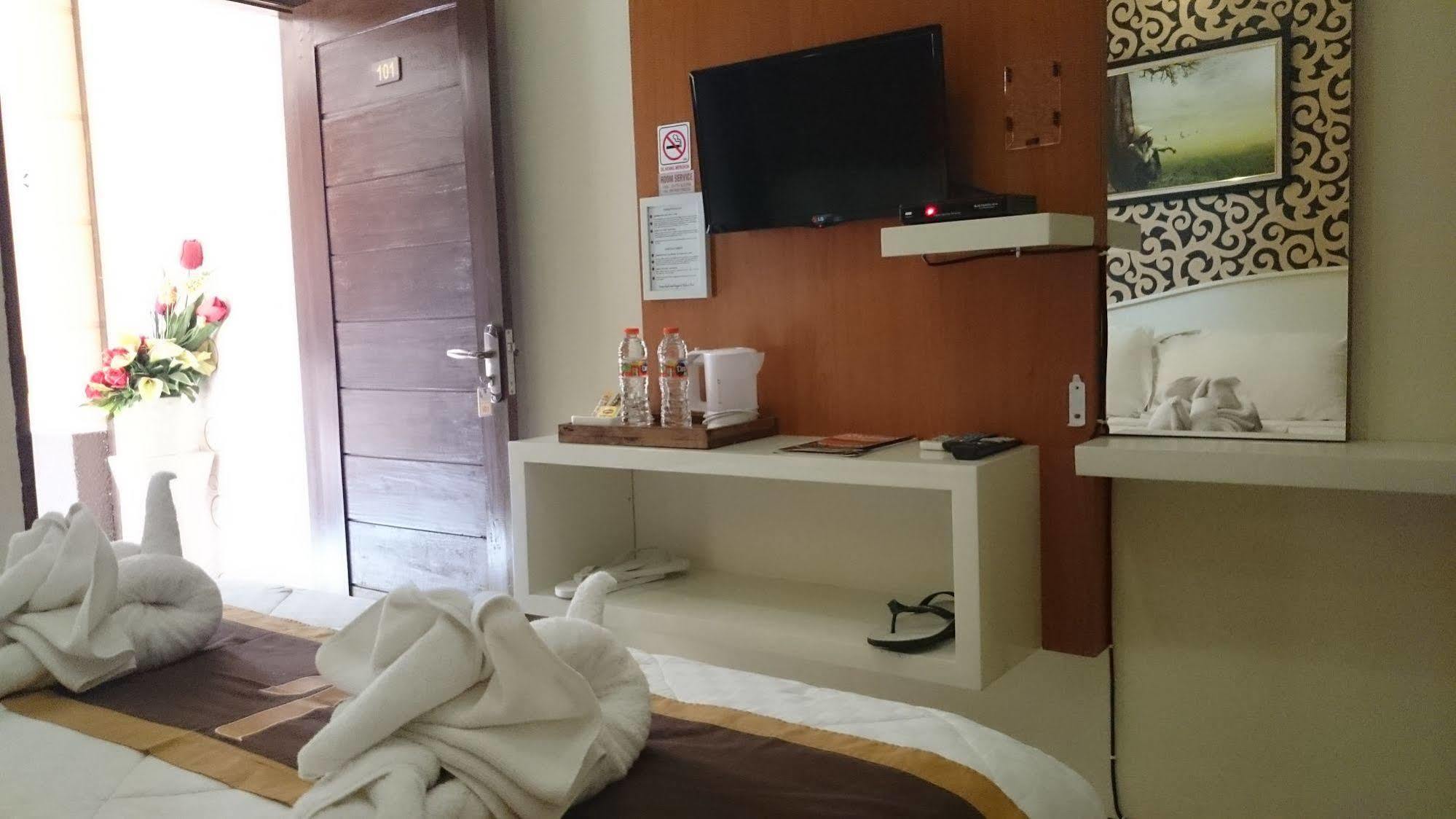 Kabana Hotel Матарам Экстерьер фото
